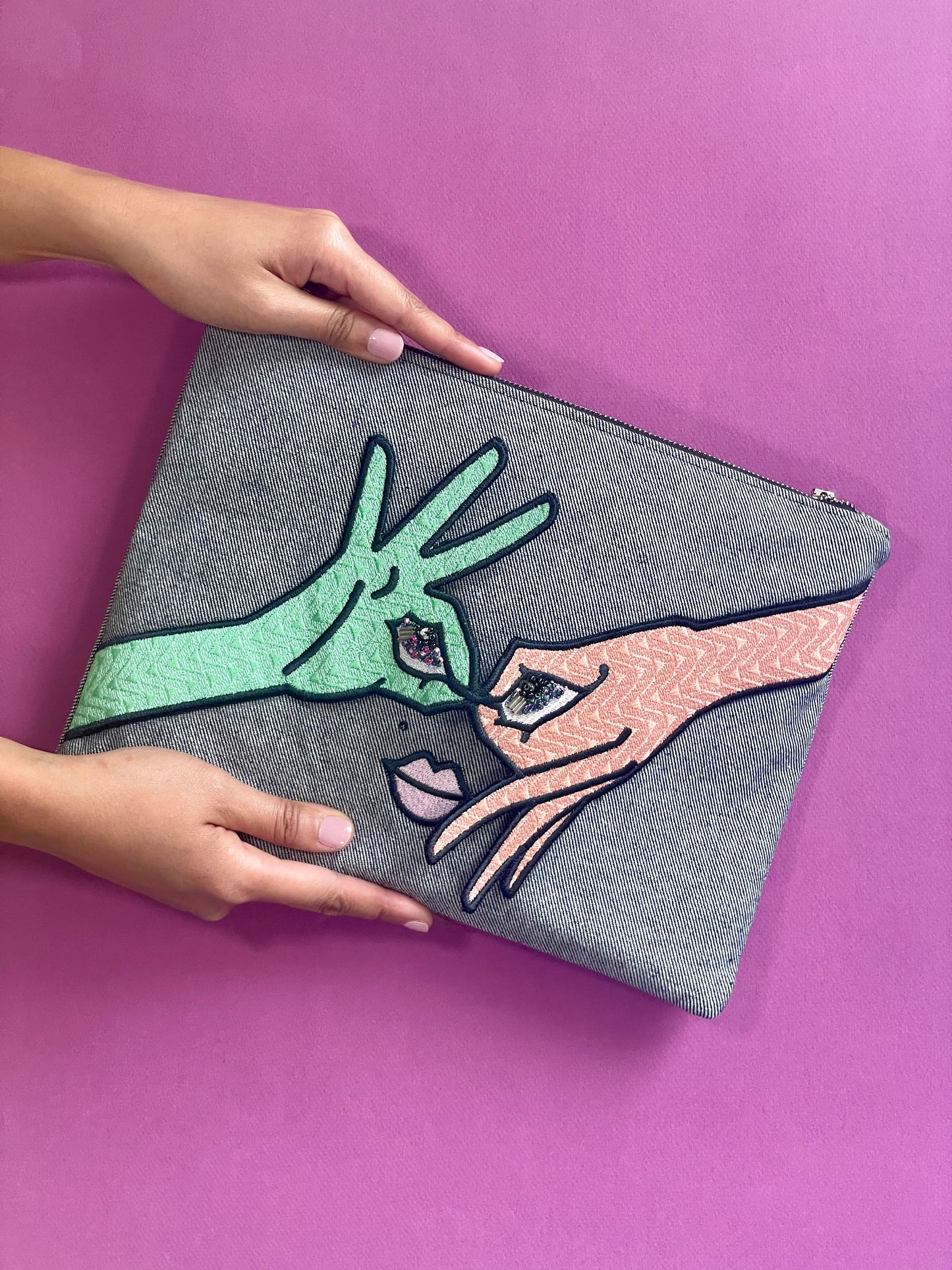 MARIVELOUS | Clutch Bag